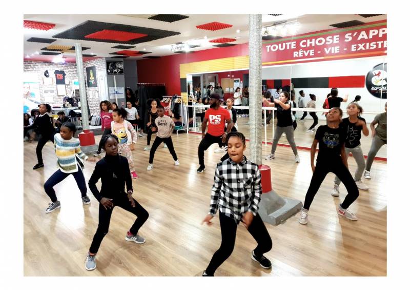 Cours de danse Afro pop danse, coupé décalé, ndombolo, azonto, afro house, afrobeat, pour enfants marseille centre ville castellane